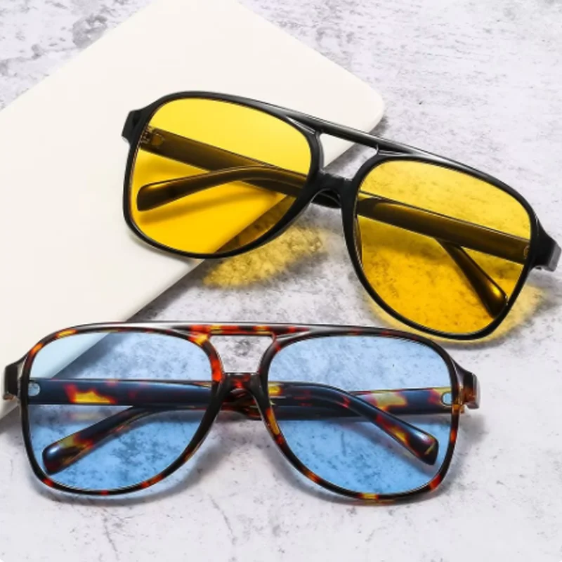 Unisex Fashion Sunglasses UV40 - Women'S Fashion In The 90S ulasan dan harga