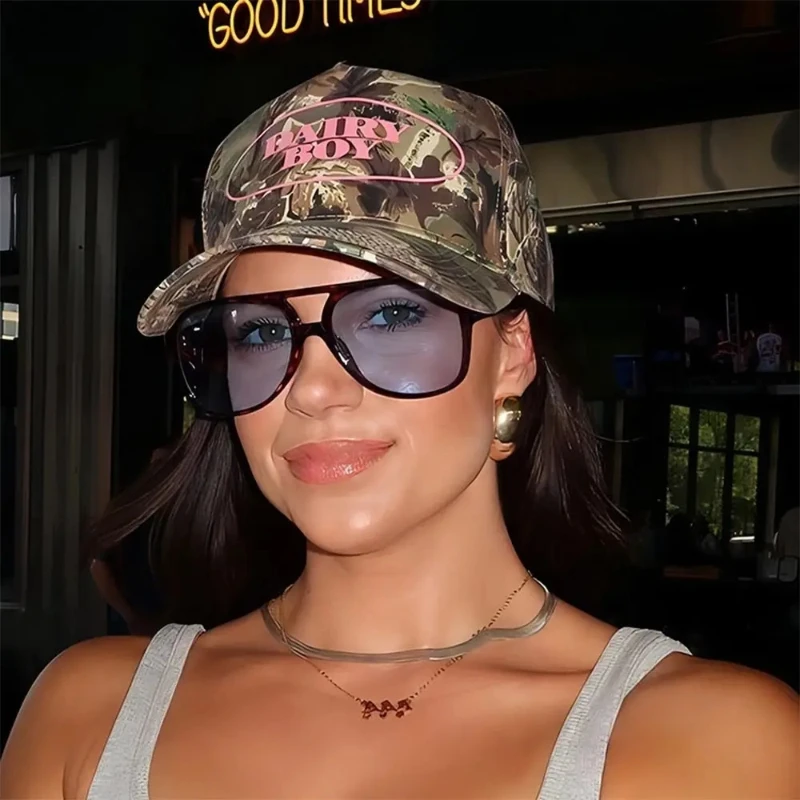 Unisex Fashion Sunglasses UV40 - Women'S Fashion In The 90S ulasan dan harga